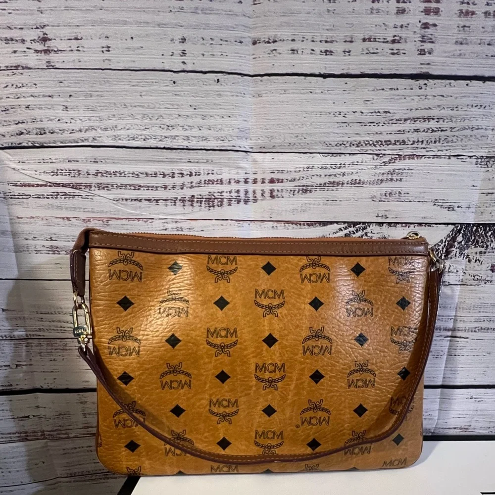 MCM Visetos Monogram Shoulder Bag - Picture 2 of 12